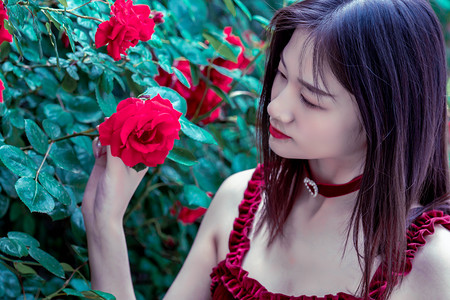 王毅分别会见上合组织秘书长和乌兹别克斯坦、塔吉克斯坦、巴基斯坦、伊朗外长